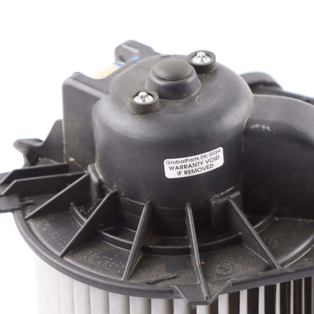 Renault Master 3 Heater Blower Motor Fan Unit - SKU 7701068976 - Part number 7701068976