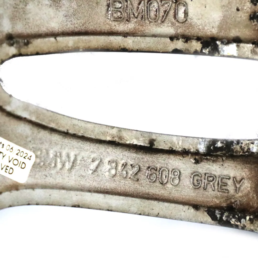 Jante arriere grise alliage 18" 8,5J ET:52 M Double Rayons 261 pour BMW E87 à propos du numéro de pièce 7842608 BMW E87 Jante arriere grise alliage 18" 8,5J ET:52 M Double Rayons 261 - SKU 7842608-1 - Numéro de pièce 7842608