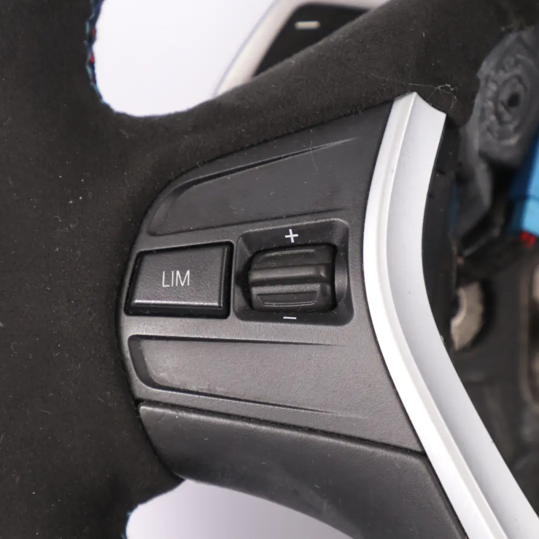 NUEVO Cuero Negro Alcantara Palanca de cambio para Volante BMW F20 F30 F32 M Sport con número de pieza 7845878 Volante BMW F20 F30 F32 M Sport NUEVO Cuero Negro Alcantara Palanca de cambio - SKU 7845878-1 - Número de pieza 7845878