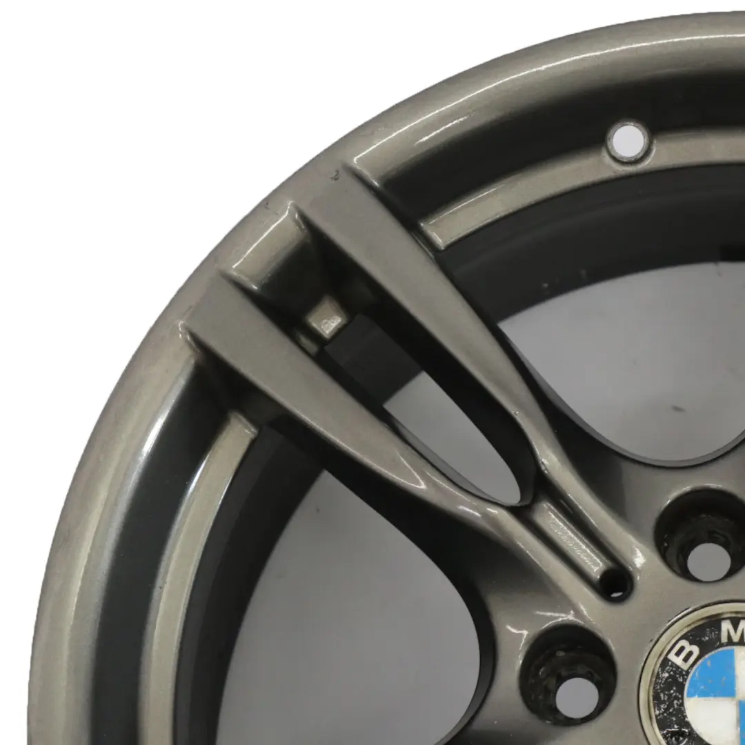Graue Leichtmetallfelge 18" M Sternspeiche 400 8J ET:34 für BMW F30 F31 F32 mit Teilenummer 7845880 BMW F30 F31 F32 Graue Leichtmetallfelge 18" M Sternspeiche 400 8J ET:34 - SKU 7845880-11 - Teilenummer 7845880