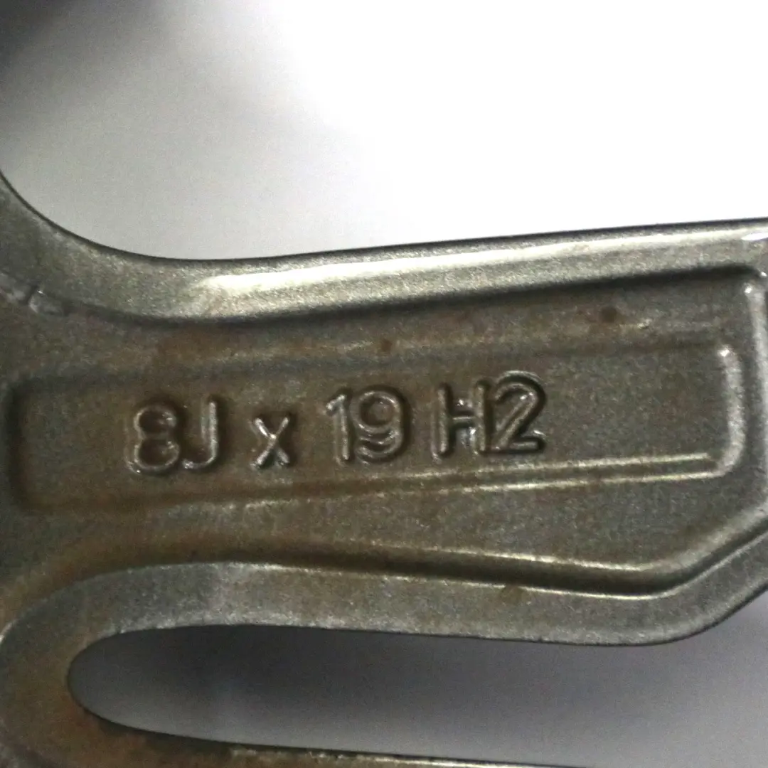 Ferricgrau Jantes Alu Alliage 19" 8J Et :36 M Rayons Etoile 403 pour BMW F30 F31 F32 à propos du numéro de pièce 7845882 BMW F30 F31 F32 Ferricgrau Jantes Alu Alliage 19" 8J Et :36 M Rayons Etoile 403 - SKU 7845882-1 - Numéro de pièce 7845882