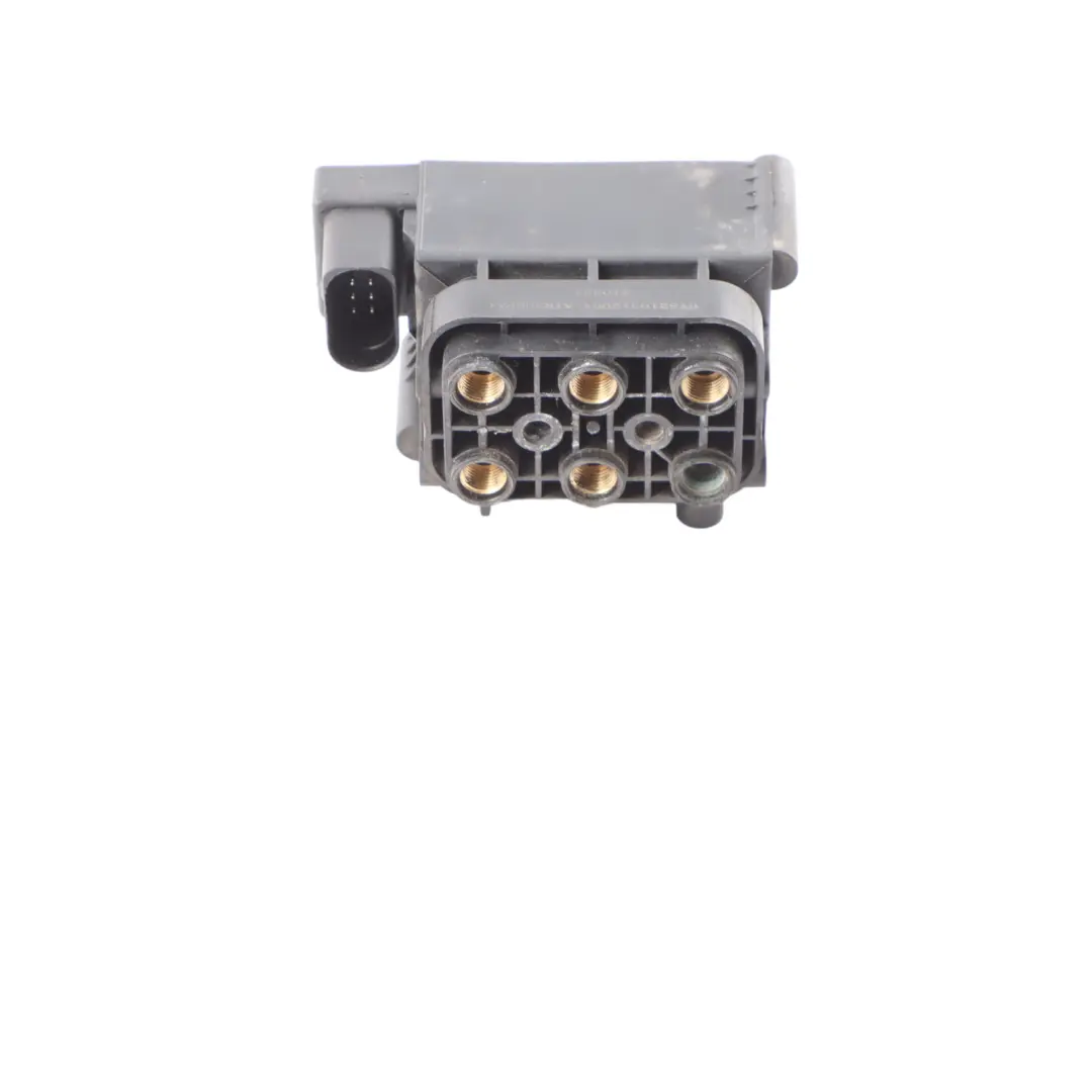 Suspension Compressor Solenoid Valve Control Block to Audi Q7 4L Air with Part number 7L0698014 Audi Q7 4L Air Suspension Compressor Solenoid Valve Control Block - SKU 7L0698014 - Part number 7L0698014