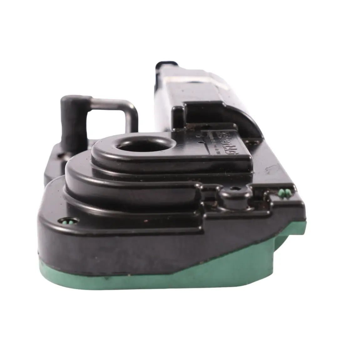 VW Touareg 7L Tailgate Trunk Boot Catch Lock Latch Actuator Mechanism - SKU 7L0827511E - Part number 7L0827511E