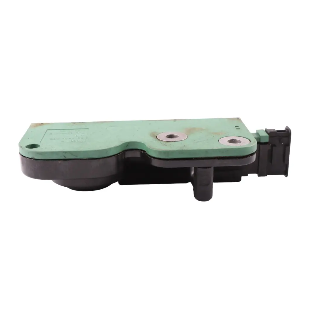 VW Touareg 7L Tailgate Trunk Boot Catch Lock Latch Actuator Mechanism - SKU 7L0827511E - Part number 7L0827511E