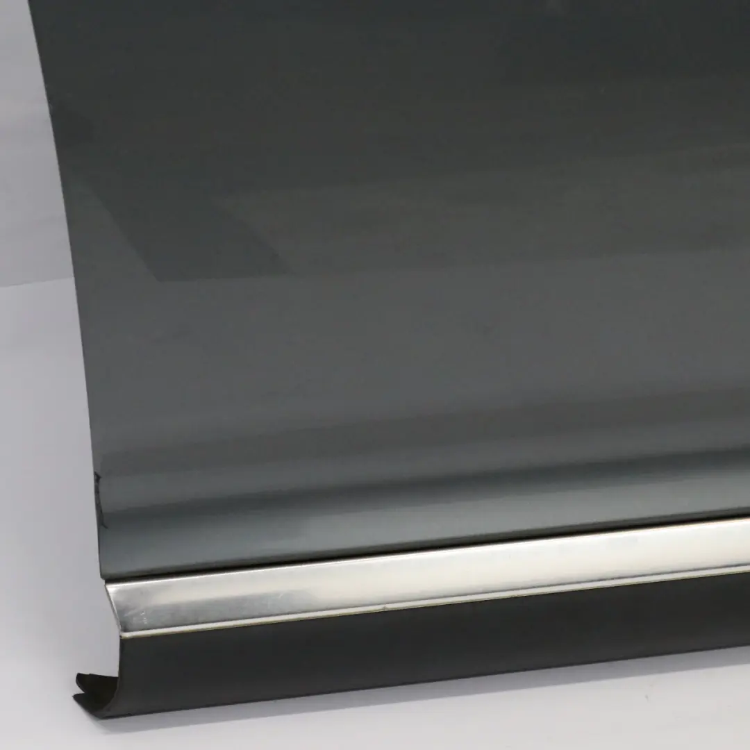 Porta anteriore destra Grigio - D7Z per VW Volkswagen Touareg con numero di parte 7L0831056L-SAL VW Volkswagen Touareg Porta anteriore destra Grigio - D7Z - SKU 7L0831056L-SAL - Numero di parte 7L0831056L-SAL