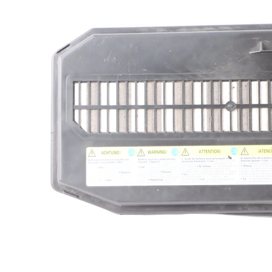 7P Porsche Cayenne 9PA Top Cap to Battery Cover Audi Q7 4L VW Touareg with Part number 7L0864643B Battery Cover Audi Q7 4L VW Touareg 7P Porsche Cayenne 9PA Top Cap - SKU 7L0864643B - Part number 7L0864643B