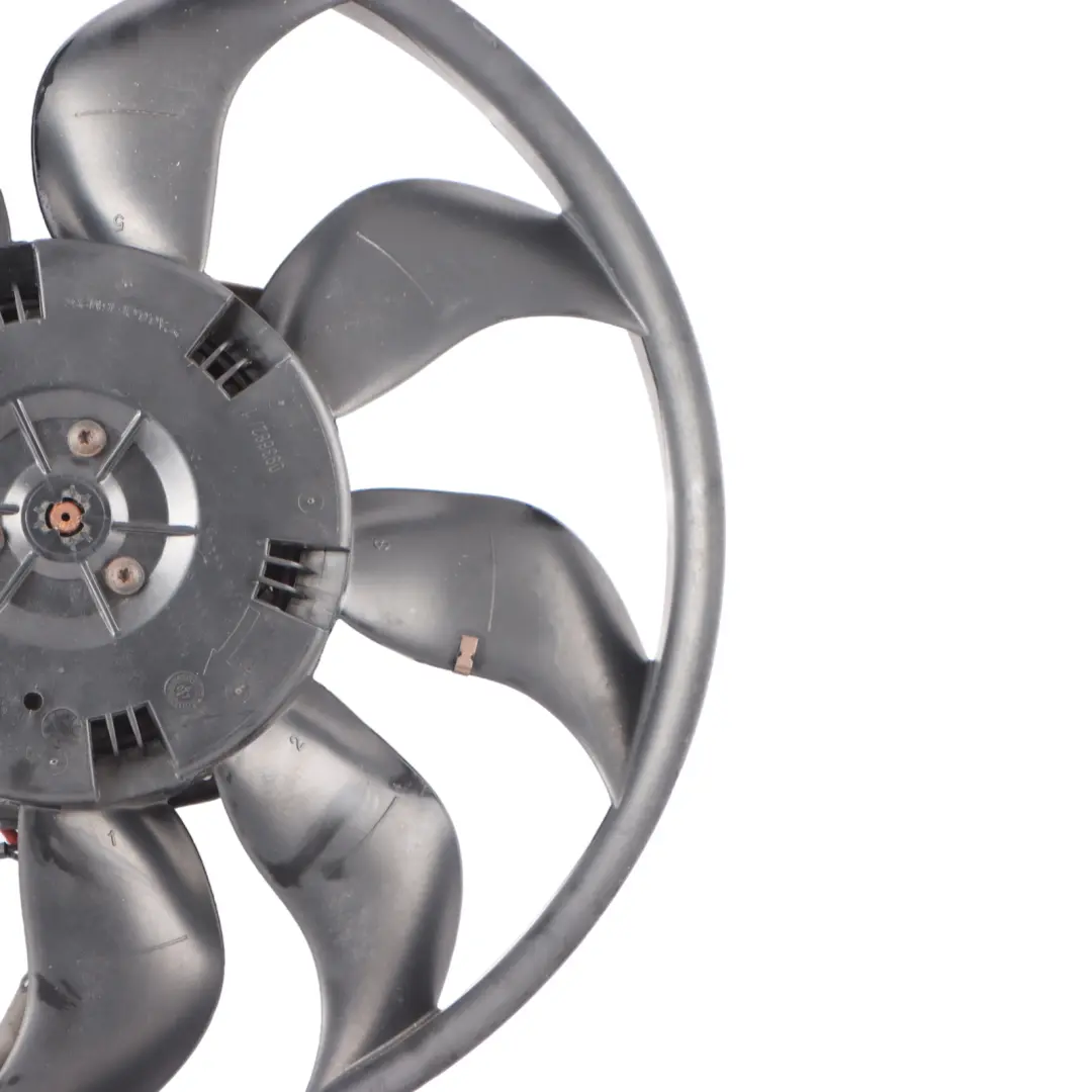 BTR 4.2 FSI BAR Ventilateur de radiateur Moteur pour Audi Q7 4L 4.2 TDi à propos du numéro de pièce 7L0959455E Audi Q7 4L 4.2 TDi BTR 4.2 FSI BAR Ventilateur de radiateur Moteur - SKU 7L0959455E - Numéro de pièce 7L0959455E