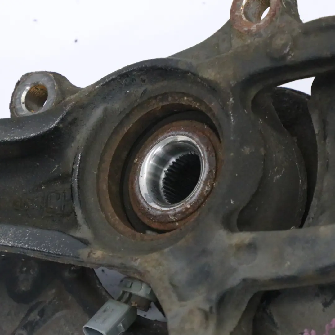 Volkswagen Touareg 7L Suspension avant gauche Support moyeu roue - SKU 7L6407257A - Numéro de pièce 7L6407257A