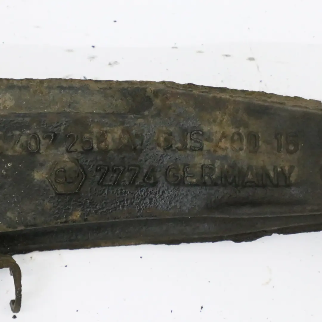 7L Zwrotnica Piasta Koła Prawy Przód do Volkswagen Touareg o numerze 7L6407258A Volkswagen Touareg 7L Zwrotnica Piasta Koła Prawy Przód - SKU 7L6407258A - Numer Części 7L6407258A