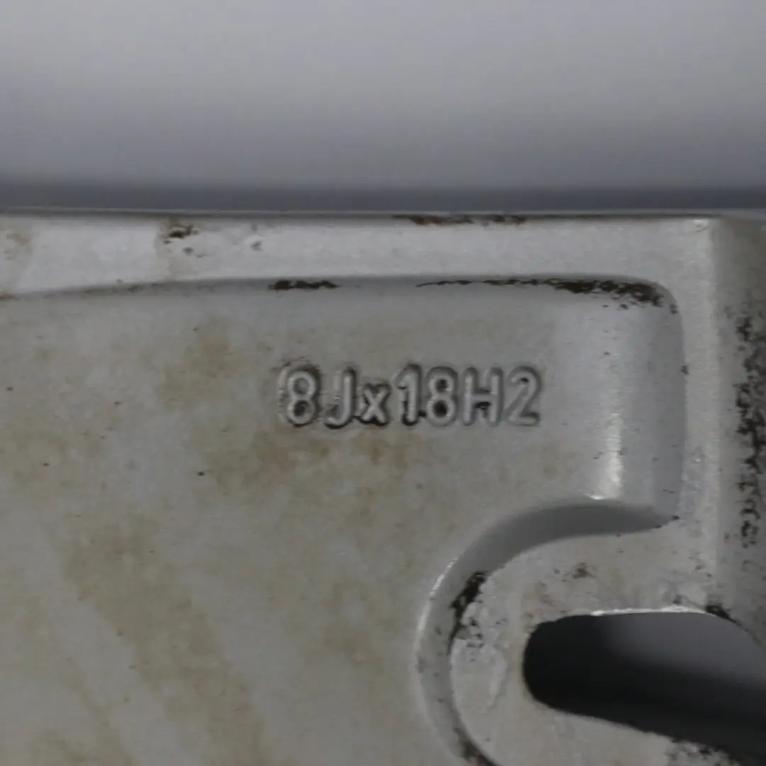 7L Silver Alloy Wheel Rim 18" ET:57 8J to VW Volkswagen Touareg with Part number 7L6601025L VW Volkswagen Touareg 7L Silver Alloy Wheel Rim 18" ET:57 8J - SKU 7L6601025L-3 - Part number 7L6601025L