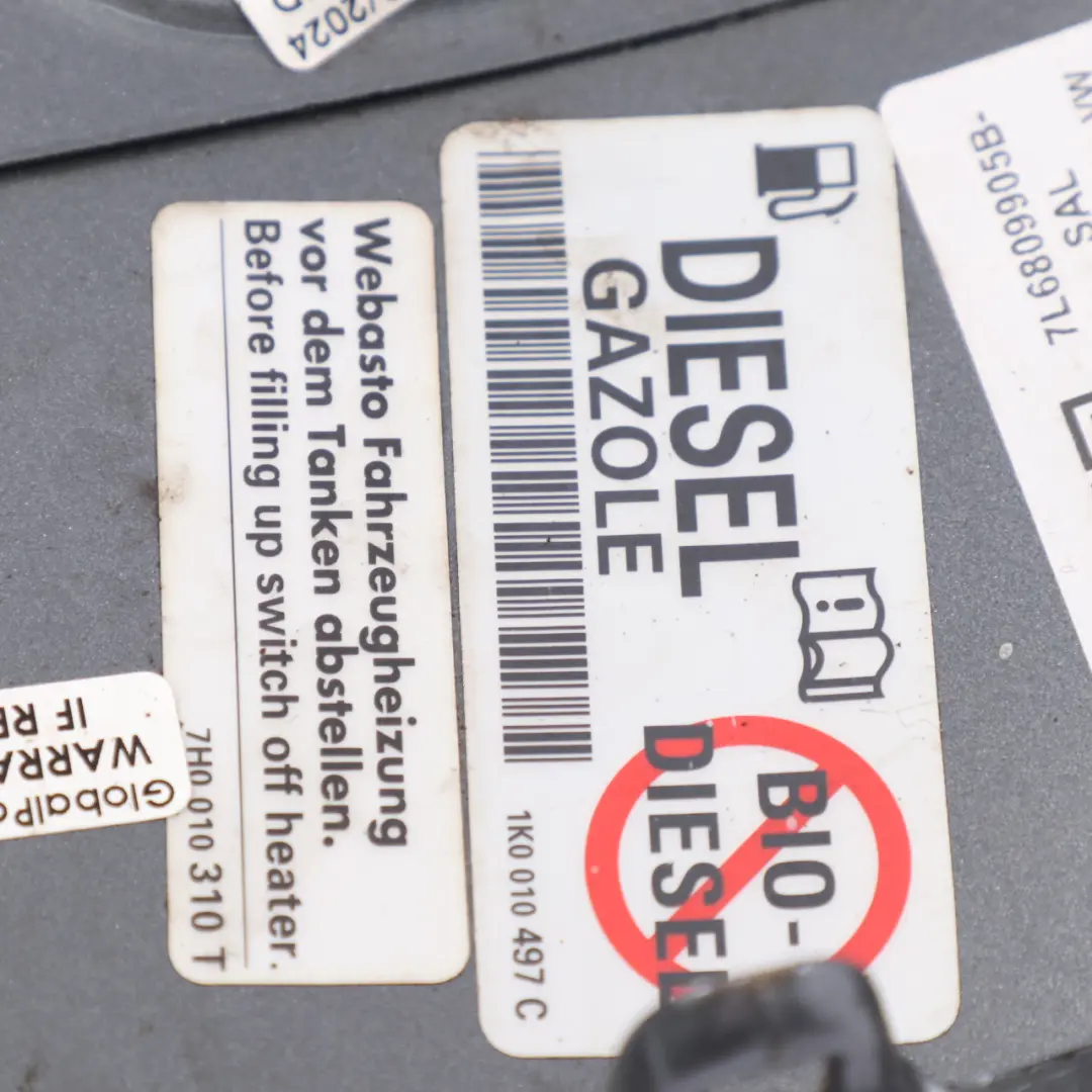 VW Touareg 7L tapa depósito combustible tapa tapa Gris Salado D7Z - SKU 7L6809905B-SAL - Número de pieza 7L6809905B