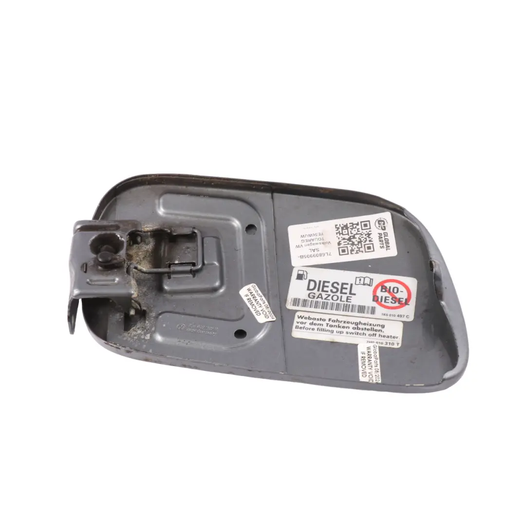 VW Touareg 7L Couvercle bouchon réservoir Salt Lake Gris D7Z - SKU 7L6809905B-SAL - Numéro de pièce 7L6809905B