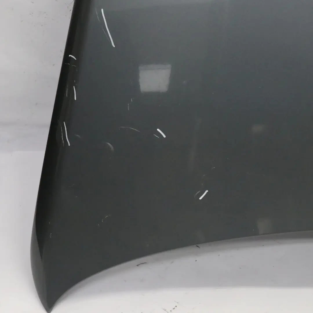 VW Volkswagen Touareg 7L Maska Pokrywa Silnika Szara - D7Z 7L6823031D - SKU 7L6823031D-SAL - Numer Części 7L6823031D-SAL