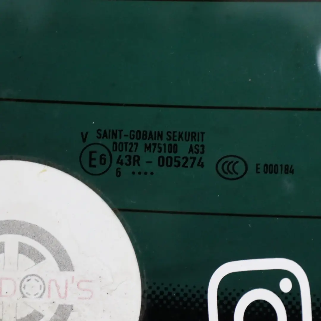 7L Szyba Klapy Bagażnika Przyciemniana AS3 do Volkswagen Touareg o numerze 7L6845211BH Volkswagen Touareg 7L Szyba Klapy Bagażnika Przyciemniana AS3 - SKU 7L6845211BH - Numer Części 7L6845211BH