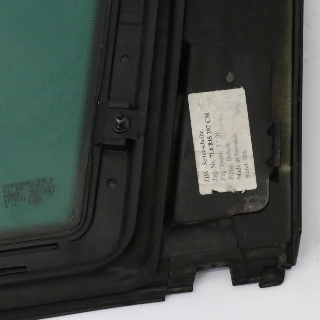 Heckscheibe Links Glas Seite Viertel fest getönt AS3 für Volkswagen Touareg mit Teilenummer 7L6845297AJ Volkswagen Touareg Heckscheibe Links Glas Seite Viertel fest getönt AS3 - SKU 7L6845297AJ - Teilenummer 7L6845297AJ