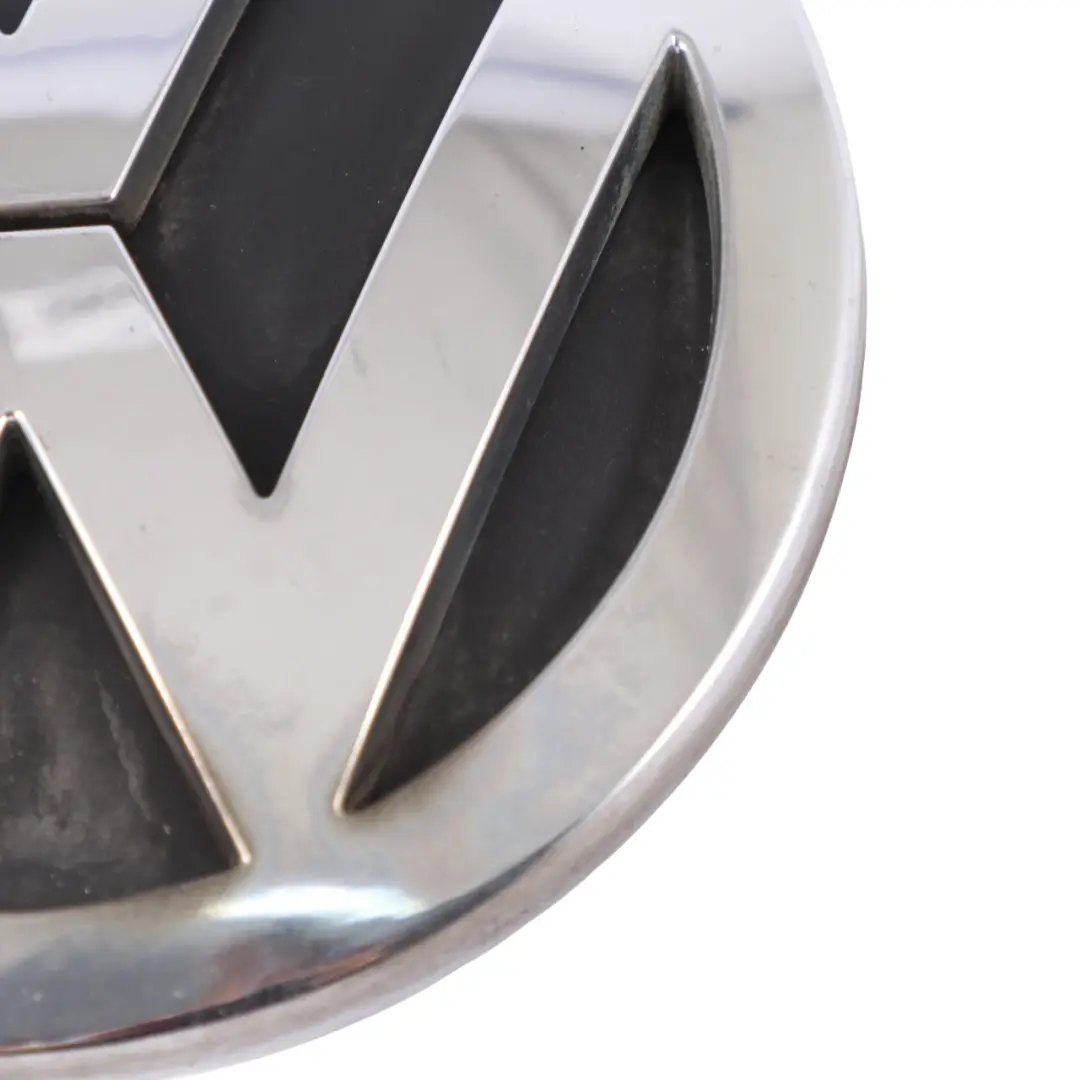 Volkswagen Touareg 7L Emblème coffre Couvercle arrière Logo Badge - SKU 7L6853630A - Numéro de pièce 7L6853630A