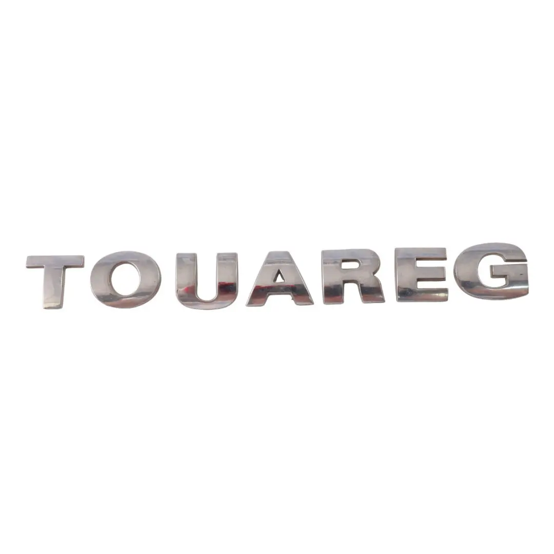 7L Emblema posteriore Nome Modello Coperchio Tronco per Volkswagen Touareg con numero di parte 7L6853687 Volkswagen Touareg 7L Emblema posteriore Nome Modello Coperchio Tronco - SKU 7L6853687 - Numero di parte 7L6853687