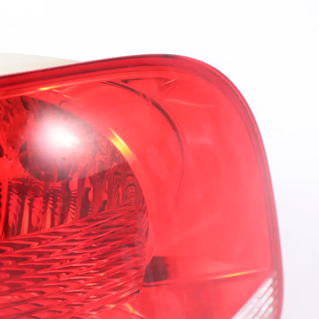 VW Volkswagen Touareg 7L Luz Trasera Externa Derecha - SKU 7L6945096P - Número de pieza 7L6945096P