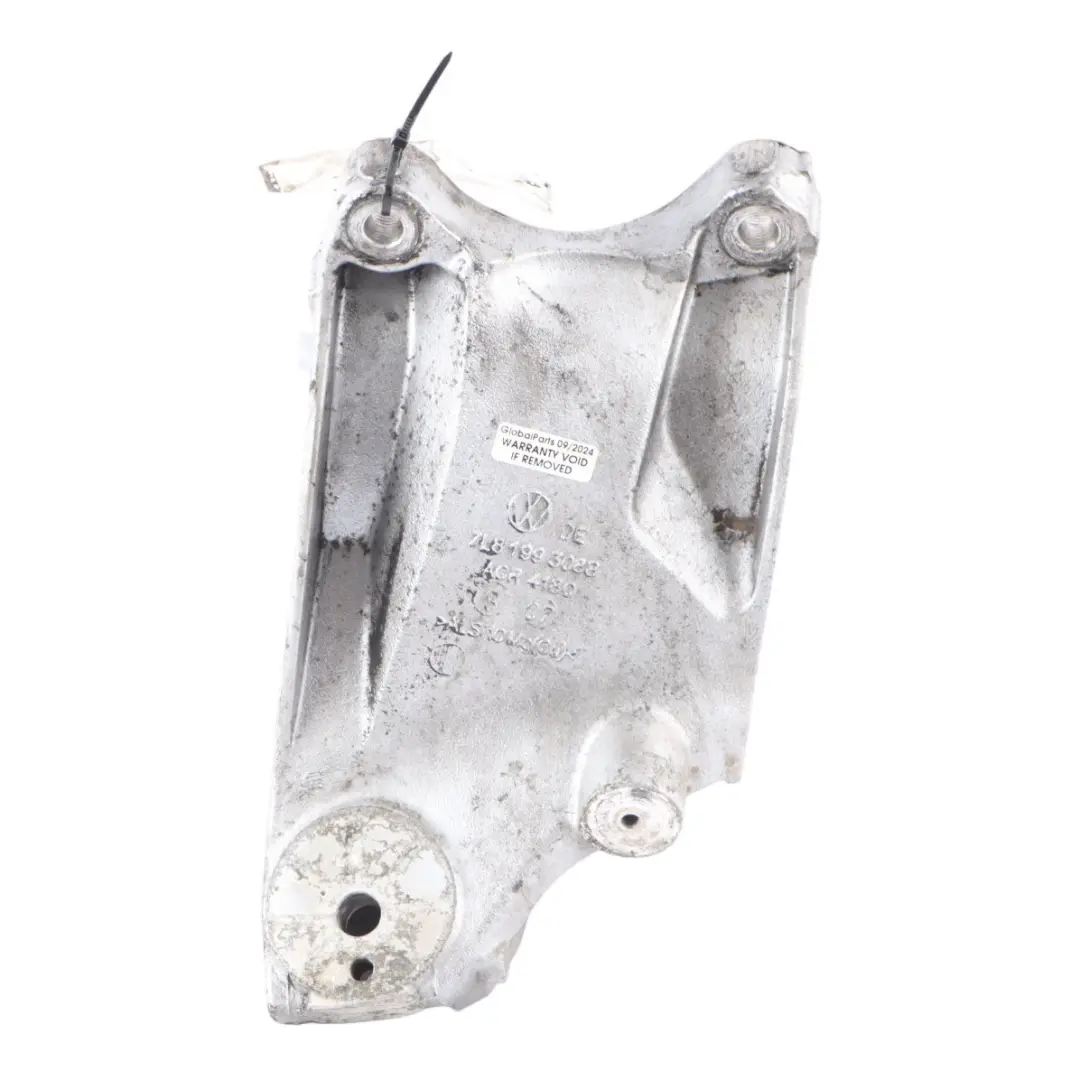 Audi Q7 4L Support Moteur Fixation Équerre - SKU 7L8199308B - Numéro de pièce 7L8199308B