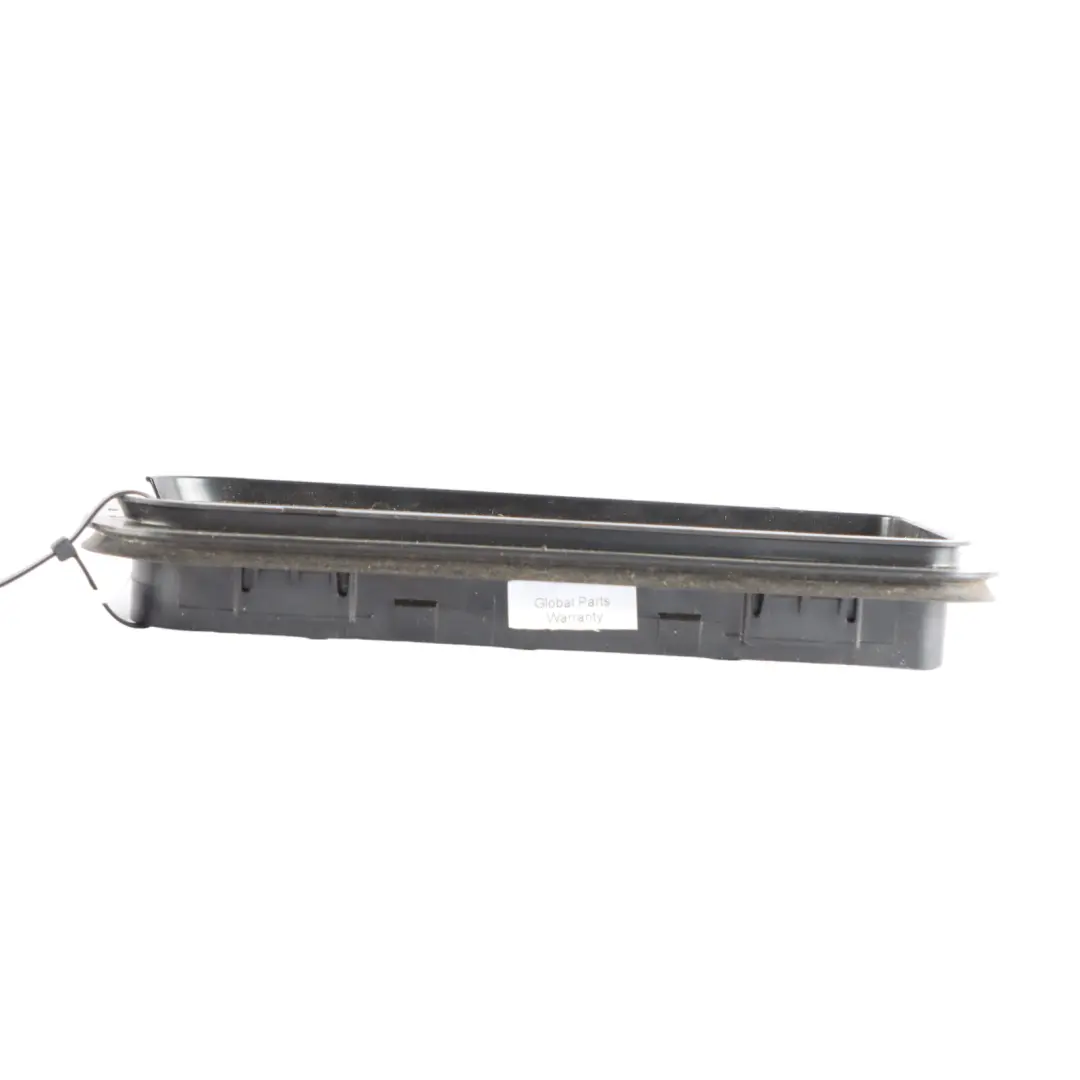 VW Golf CD1 Conducto flujo aire trasero Cuarto ventilación Rejilla ventilación - SKU 7N0819465F - Número de pieza 7N0819465F