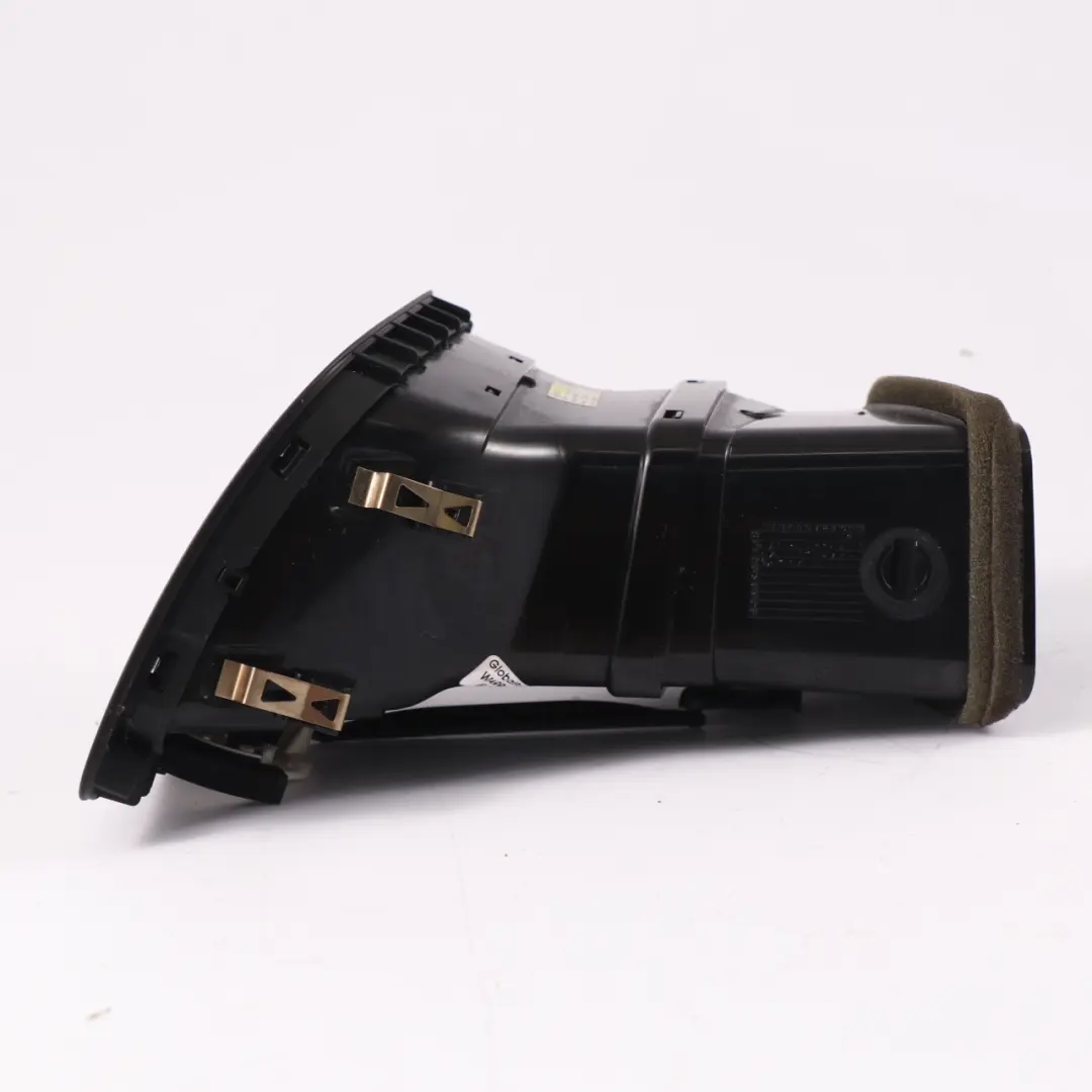 Volkswagen Sharan 7N Buse d'aération tableau bord avant droite - SKU 7N0819704D - Numéro de pièce 7N0819704D