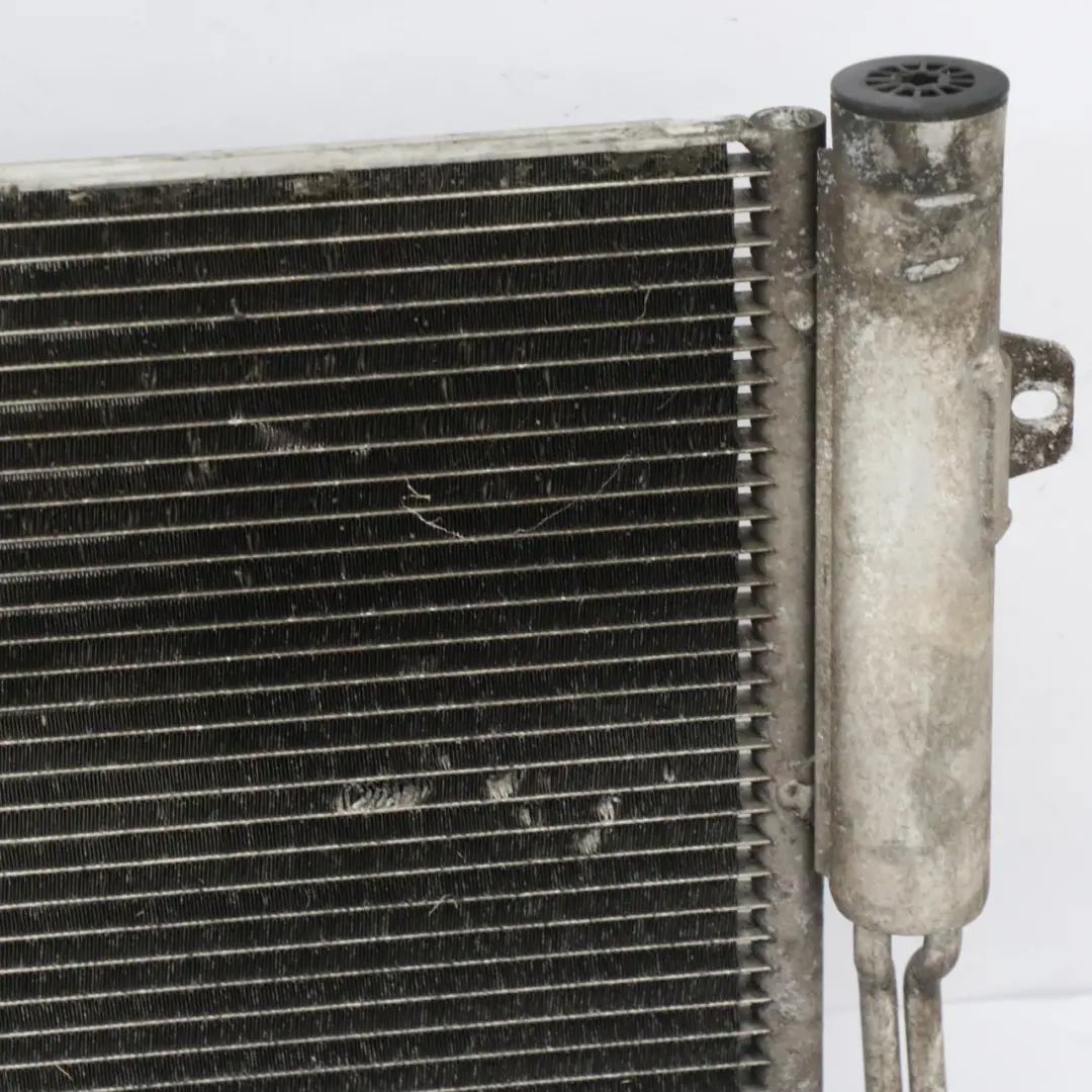 7N Raffreddamento Condensatore Acqua Raffreddatore A/C per Vw Sharan con numero di parte 7N0820411C Vw Sharan 7N Raffreddamento Condensatore Acqua Raffreddatore A/C - SKU 7N0820411C - Numero di parte 7N0820411C