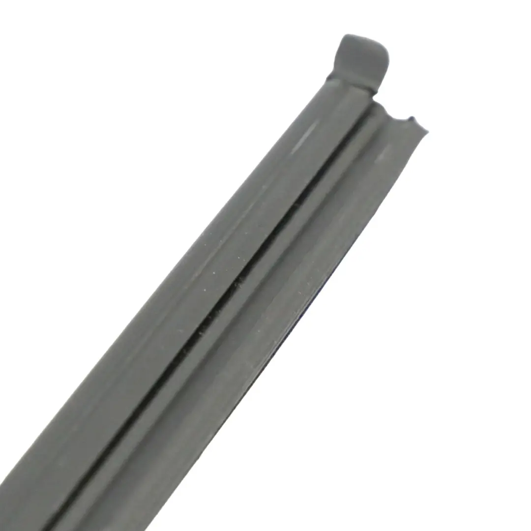 7N Guarnizione Porta Striscia Interna Tenuta Posteriore Destro per VW Sharan con numero di parte 7N0843696A VW Sharan 7N Guarnizione Porta Striscia Interna Tenuta Posteriore Destro - SKU 7N0843696A - Numero di parte 7N0843696A