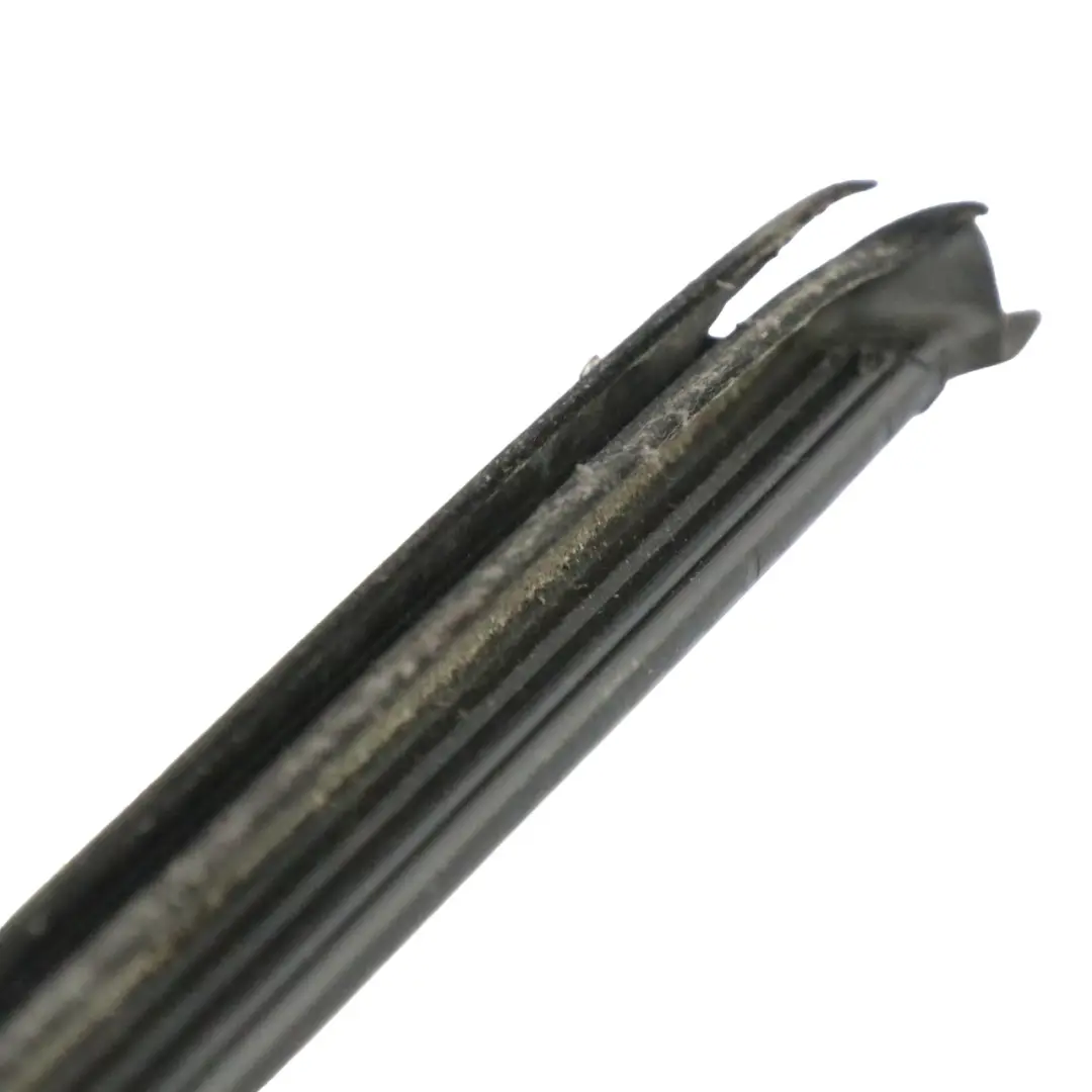 7N Guarnizione Porta Striscia Interna Tenuta Posteriore Destro per VW Sharan con numero di parte 7N0843696A VW Sharan 7N Guarnizione Porta Striscia Interna Tenuta Posteriore Destro - SKU 7N0843696A - Numero di parte 7N0843696A