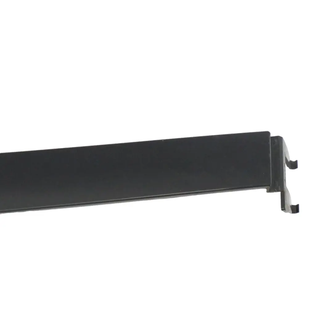 7N Joint de seuil de porte arrière gauche pour Volkswagen Sharan à propos du numéro de pièce 7N0843795 Volkswagen Sharan 7N Joint de seuil de porte arrière gauche - SKU 7N0843795 - Numéro de pièce 7N0843795