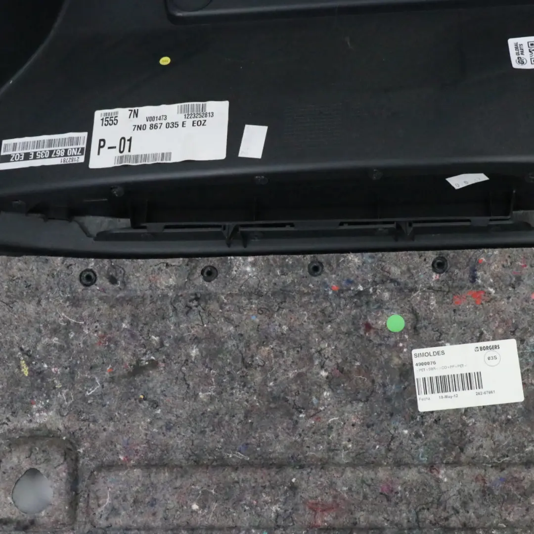  Panneau latéral du coffre VW Sharan Couvercle coffre arrière gauche 7N0867036AQ - SKU 7N0867035AQ - Numéro de pièce 7N0867035AQ