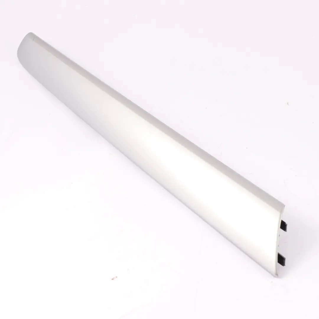 Couvre-bande porte avant droite Chrome pour Volkswagen Sharan à propos du numéro de pièce 7N0867440 Volkswagen Sharan Couvre-bande porte avant droite Chrome - SKU 7N0867440 - Numéro de pièce 7N0867440