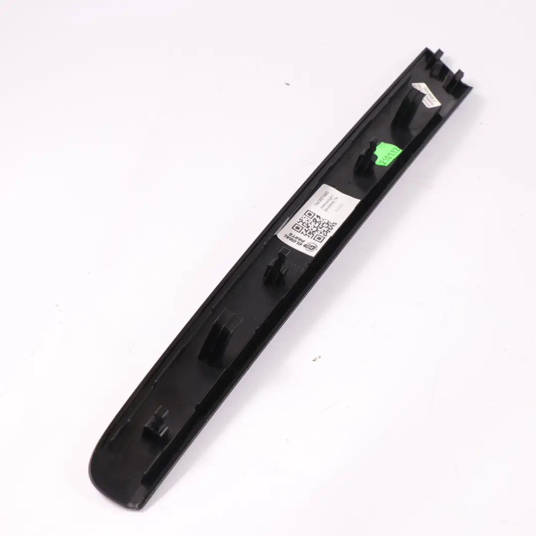 Striscia copertura porta anteriore destra Cromo per Volkswagen Sharan con numero di parte 7N0867440 Volkswagen Sharan Striscia copertura porta anteriore destra Cromo - SKU 7N0867440 - Numero di parte 7N0867440