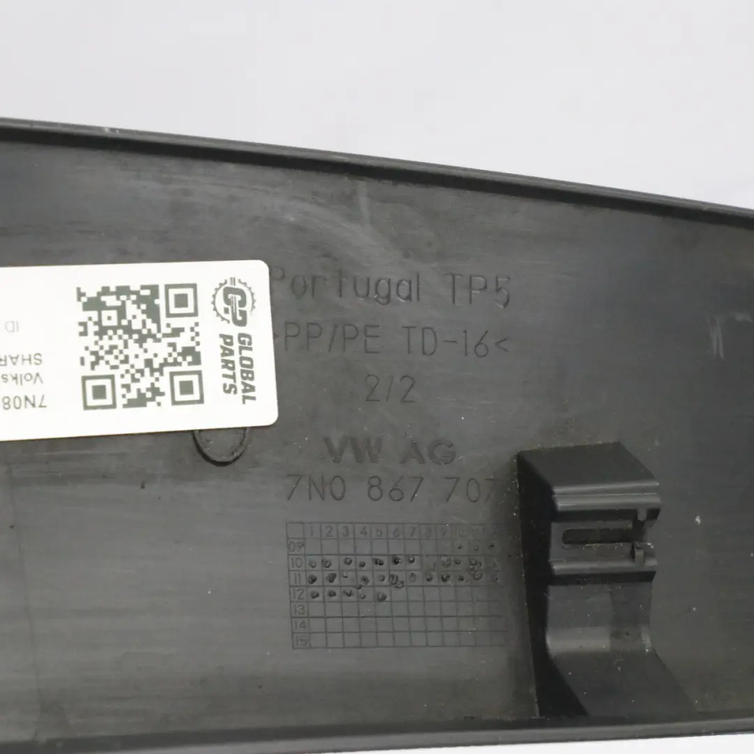 Volkswagen Sharan 7N Tapa maletero Embellecedor interior trasero - SKU 7N0867707 - Número de pieza 7N0867707