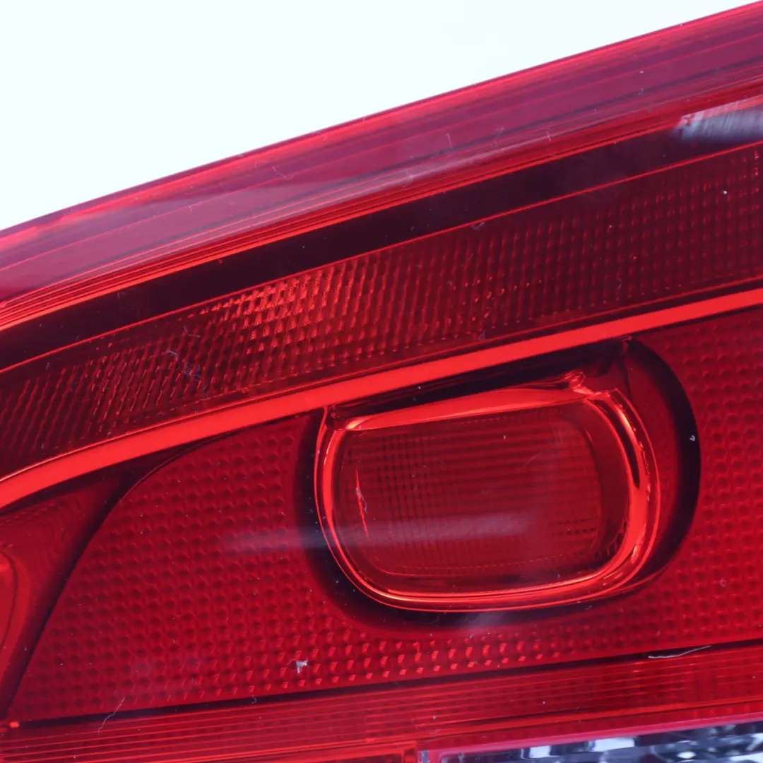 7N coperchio fanale posteriore interno destro LED per Volkswagen Sharan con numero di parte 7N0945094L Volkswagen Sharan 7N coperchio fanale posteriore interno destro LED - SKU 7N0945094L - Numero di parte 7N0945094L