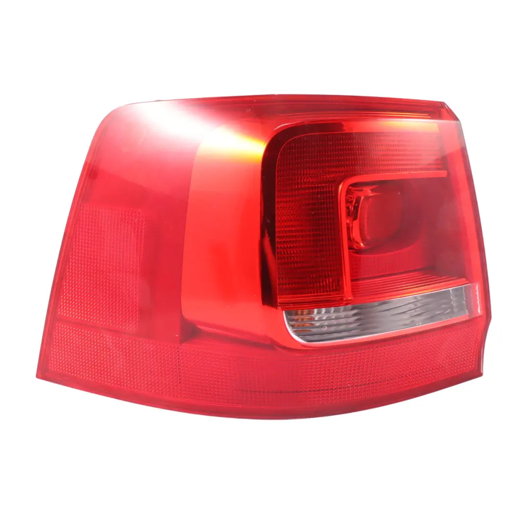 VW Volkswagen Sharan 7N Lampa Tylna Zewnętrzna Lewa LED - SKU 7N0945095G - Numer Części 7N0945095G