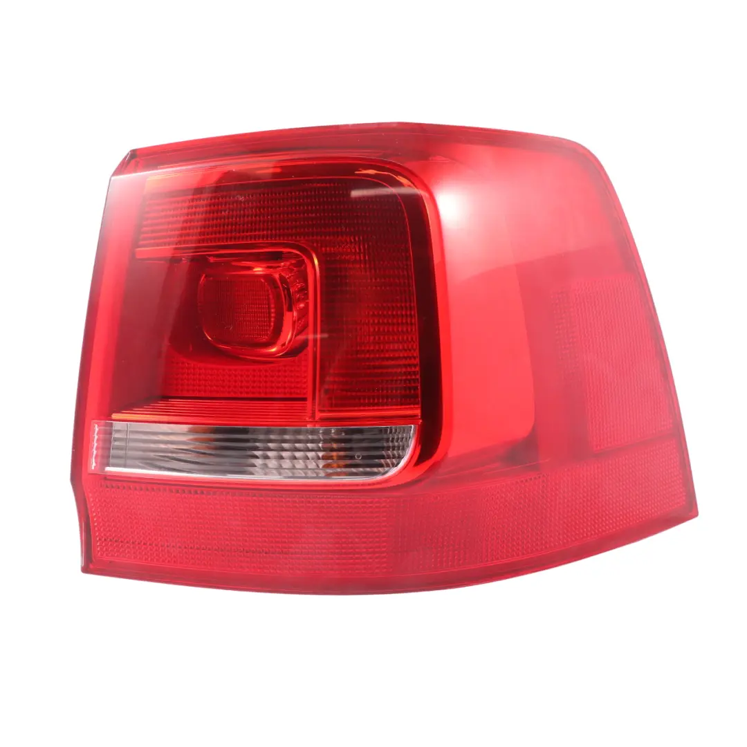 VW Volkswagen Sharan 7N Tapa Luz Trasera Exterior Derecha LED - SKU 7N0945096G - Número de pieza 7N0945096G