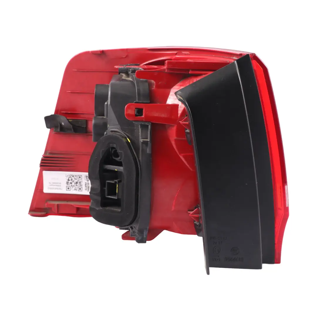 7N Lid Tail Light Rear Lamp Outer Right O/S LED to VW Volkswagen Sharan with Part number 7N0945096G VW Volkswagen Sharan 7N Lid Tail Light Rear Lamp Outer Right O/S LED - SKU 7N0945096G - Part number 7N0945096G