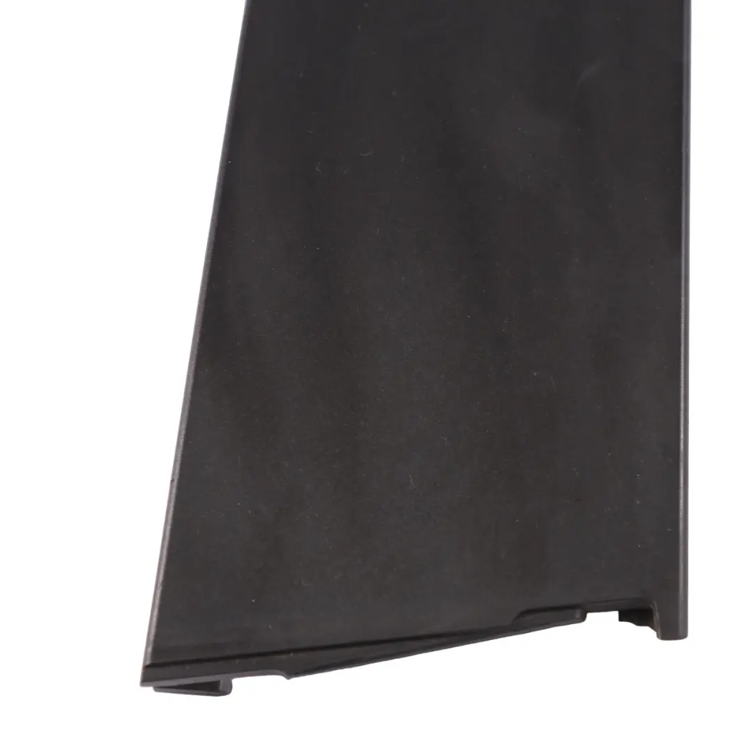 7N Osłona Słupka Drzwi Prawy Przód Czarna do VW Volkswagen Sharan o numerze 7N5837901 VW Volkswagen Sharan 7N Osłona Słupka Drzwi Prawy Przód Czarna - SKU 7N5837901 - Numer Części 7N5837901