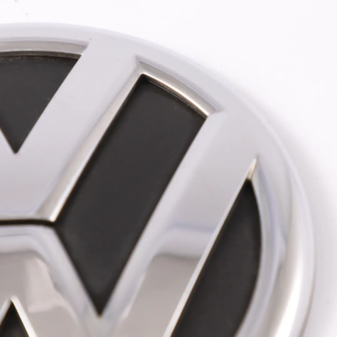 Volkswagen Sharan 7N Kofferraum Deckel Emblem Logo Hinten Abzeichen - SKU 7P6853630 - Teilenummer 7P6853630