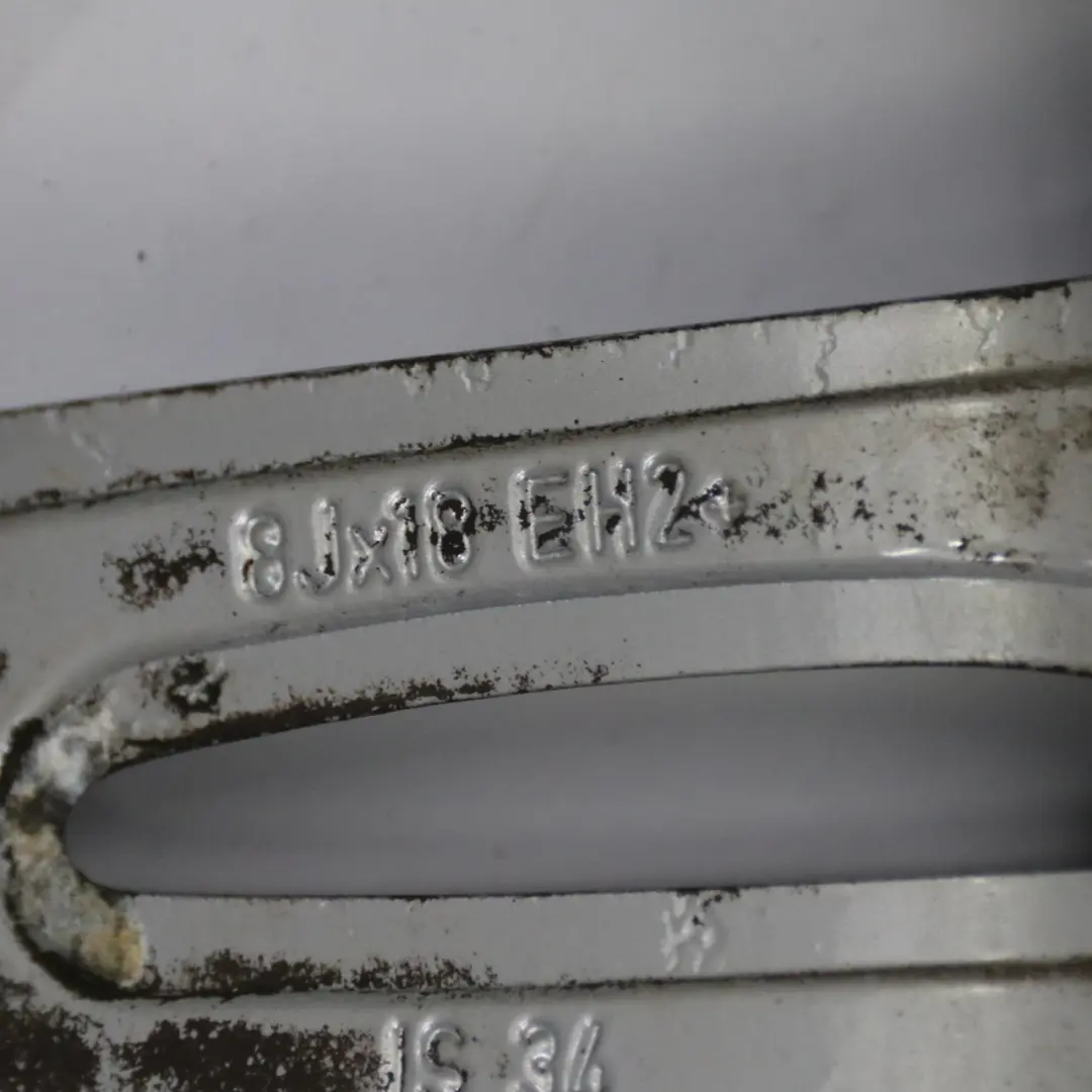 Felga Aluminiowa 18" 8J ET:34 M Spider Spoke 193 do BMW E90 E91 E92 E93 o numerze 8036933 BMW E90 E91 E92 E93 Felga Aluminiowa 18" 8J ET:34 M Spider Spoke 193 - SKU 8036933-12 - Numer Części 8036933