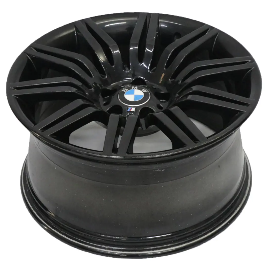 Llanta de aleación trasera 19" ET:32 9,5J M Doble Radio 172 para BMW E60 E61 con número de pieza 8036949 BMW E60 E61 Llanta de aleación trasera 19" ET:32 9,5J M Doble Radio 172 - SKU 8036949-8 - Número de pieza 8036949