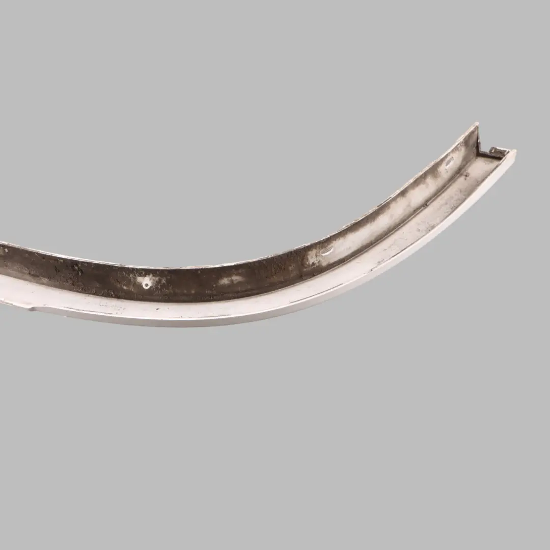  Embellecedor Paso de Rueda BMW X1 E84 Trasero Derecho Alpinweiss - 300 - SKU 8049942-AW - Número de pieza 8049942