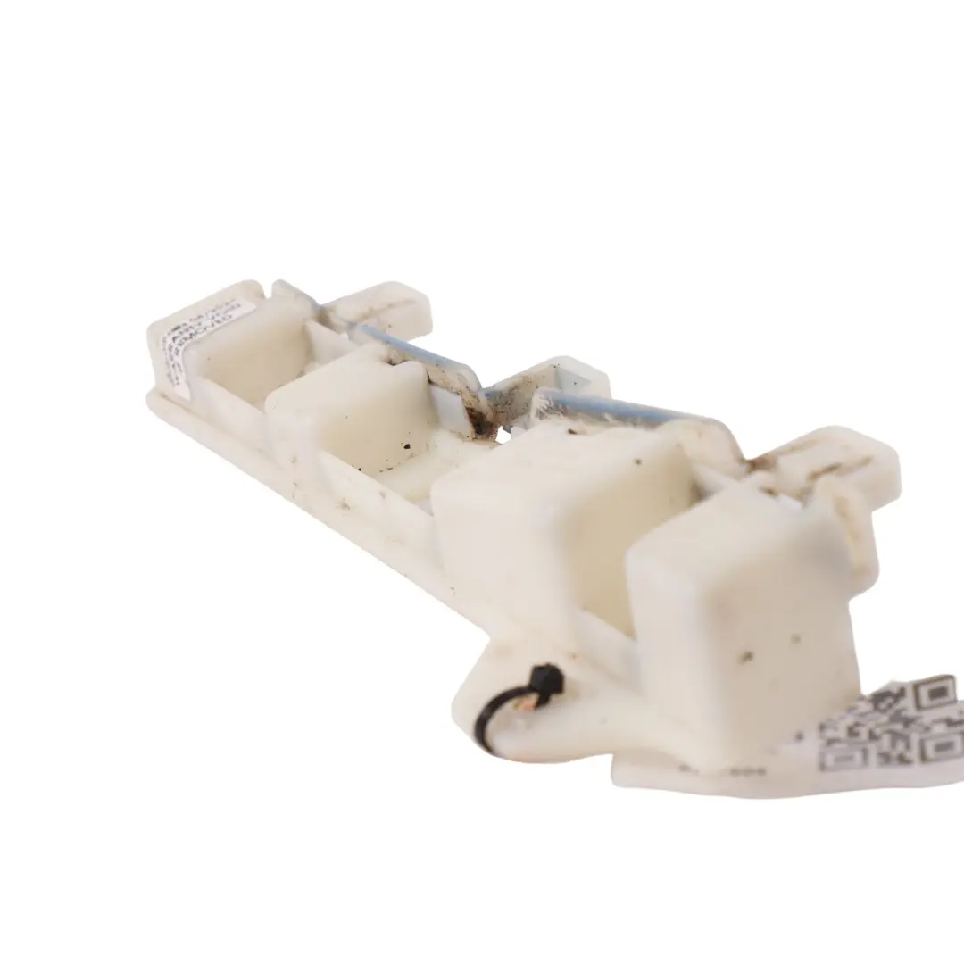 Porte languettes BMW F80 M3 F82 M4 Support panneau latéral Montage droit - SKU 8054316 - Numéro de pièce 8054316