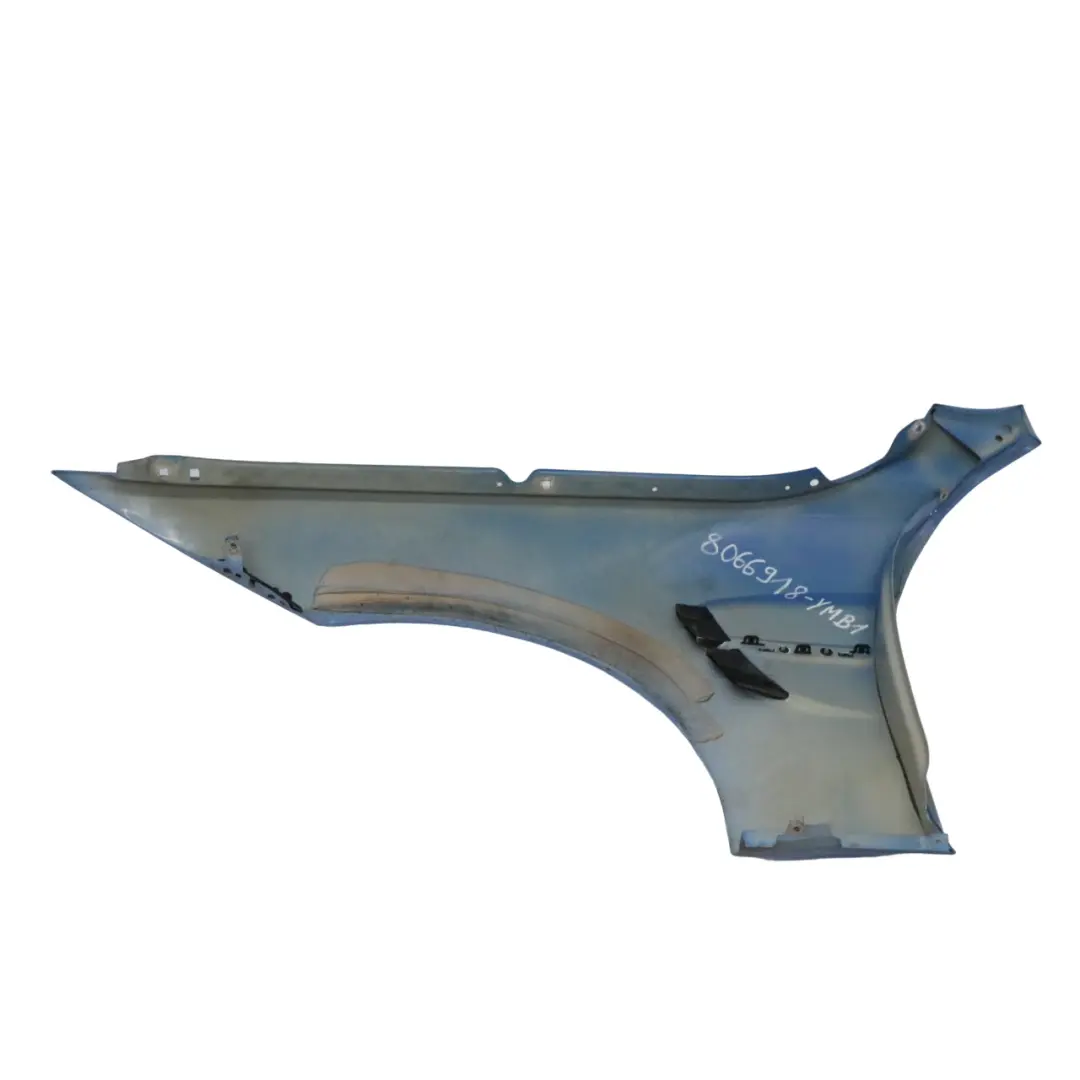 Panel Lateral Guardabarros Delantero Derecho Yas Marina Azul B68 para BMW F82 F83 M4 con número de pieza 8066918 BMW F82 F83 M4 Panel Lateral Guardabarros Delantero Derecho Yas Marina Azul B68 - SKU 8066918-YMB1 - Número de pieza 8066918