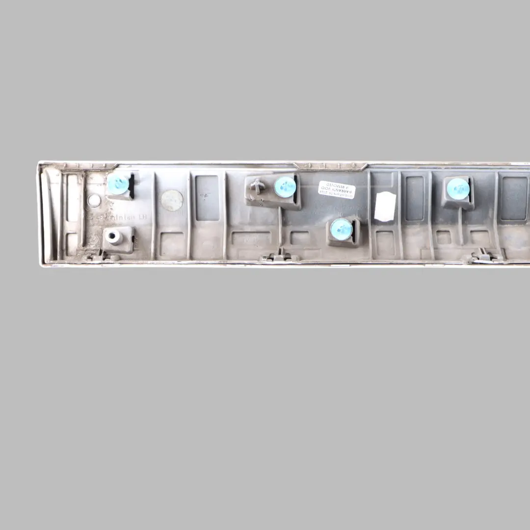 BMF X1 F48 M Sport Door Strip Side Skirt Guard Rear Left N/S Mineral White A96 to with Part number 8067707 BMF X1 F48 M Sport Door Strip Side Skirt Guard Rear Left N/S Mineral White A96 - SKU 8067707-MW - Part number 8067707