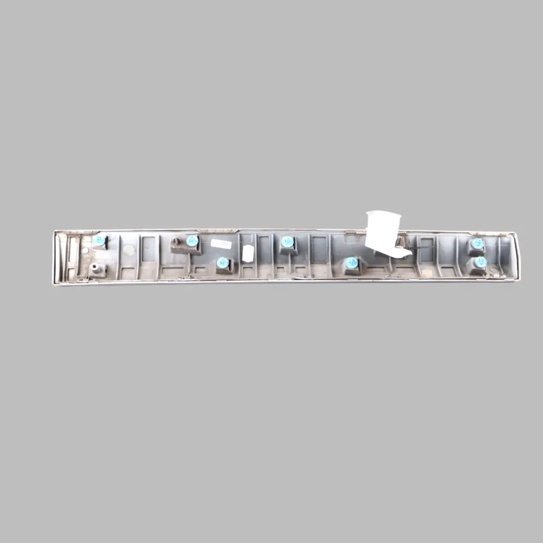 BMF X1 F48 Türleiste Abdeckung hinten links M Sport Glacier Silber Metallic für mit Teilenummer 8067707 BMF X1 F48 Türleiste Abdeckung hinten links M Sport Glacier Silber Metallic - SKU 8067707-MW - Teilenummer 8067707