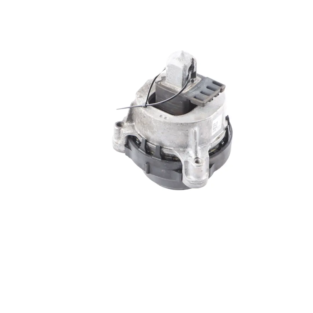 Suspension Right O/S Bracket Mount Support to BMW X3 G01 X4 G02 Engine with Part number 8482772 BMW X3 G01 X4 G02 Engine Suspension Right O/S Bracket Mount Support - SKU 8482772 - Part number 8482772