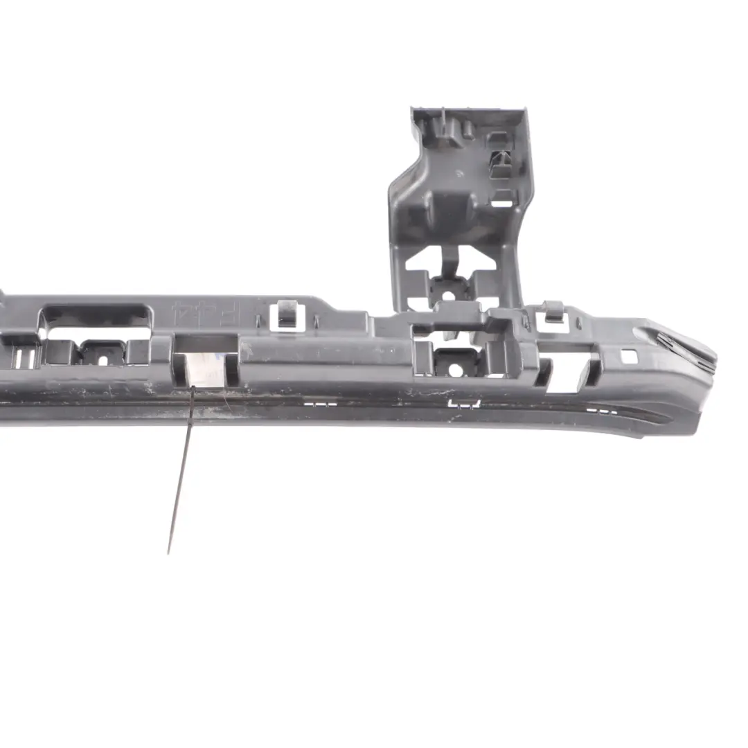 BMW F44 Gran Coupé Paraurti posteriore Guida Centro Supporto Montaggio - SKU 8494944 - Numero di parte 8494944