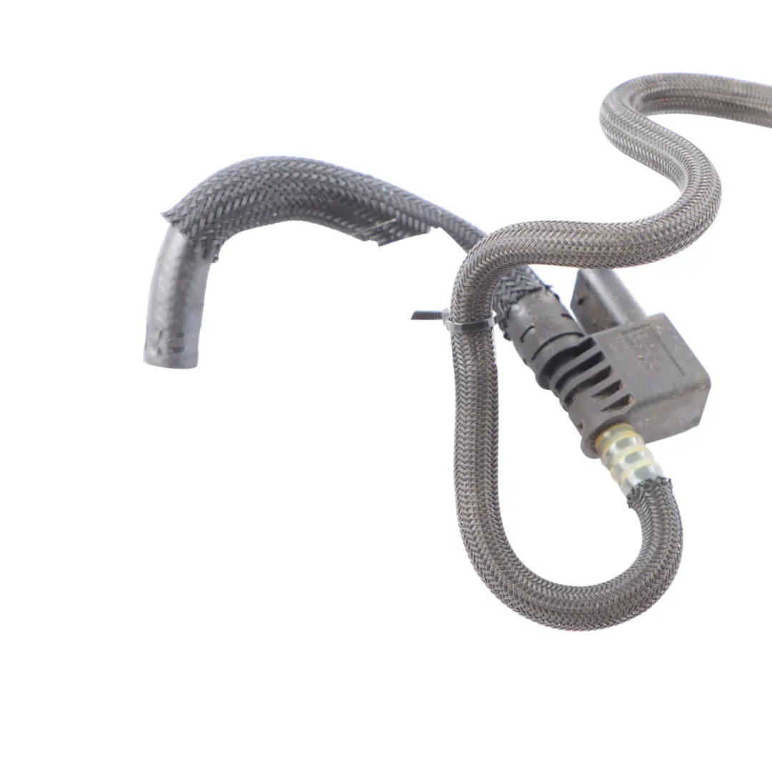 Tuyau De Carburant Pour Injection Diesel N57N 330D pour BMW F30 F31 F32 à propos du numéro de pièce 8507686 BMW F30 F31 F32 Tuyau De Carburant Pour Injection Diesel N57N 330D - SKU 8507686 - Numéro de pièce 8507686