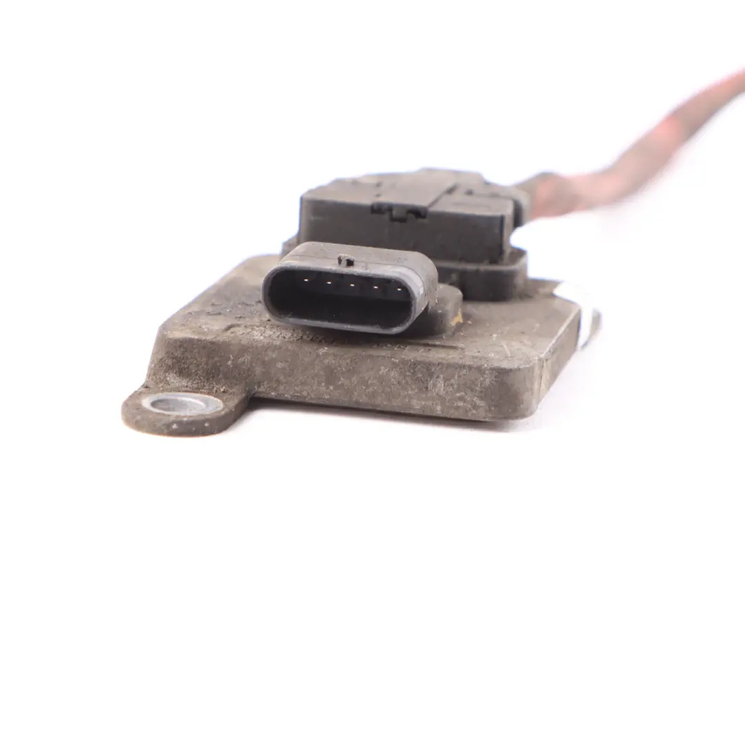 M57N2 N47N N57N Czujnik NOX Spalin L=915MM do BMW E90 F07 F15 F16 F30 o numerze 8576471 BMW E90 F07 F15 F16 F30 M57N2 N47N N57N Czujnik NOX Spalin L=915MM - SKU 8576471 - Numer Części 8576471